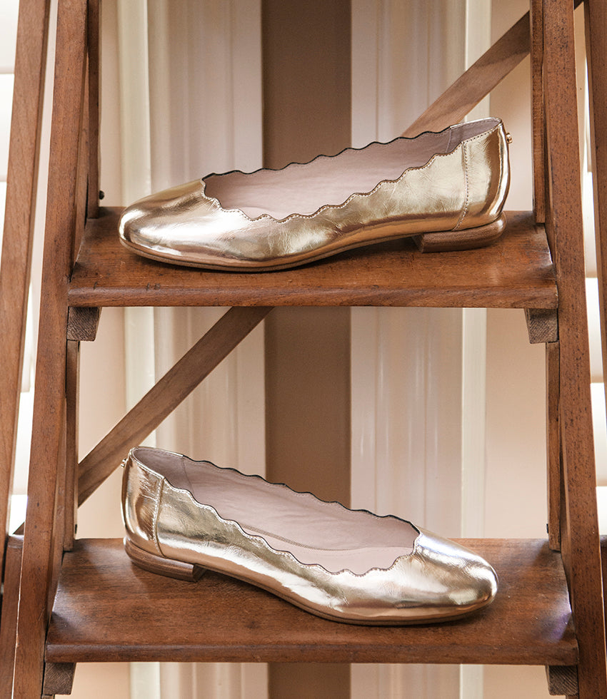 FARA Scalloped Ballet Flat in Crushed Gold - Edward Meller