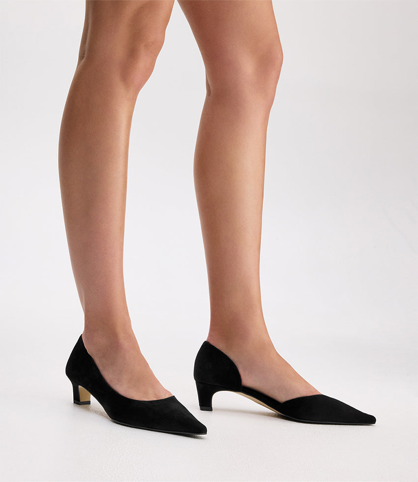 BASTILLA40 DOrsay Pump in Black Suede