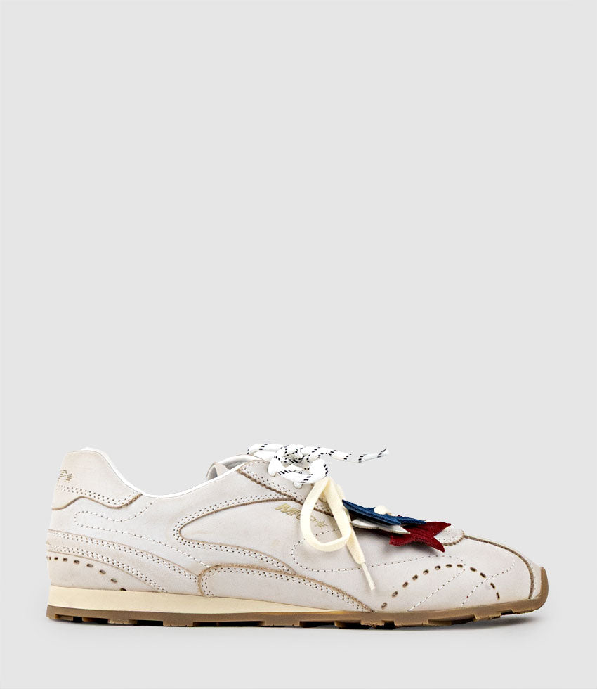 JUNO Star Charm Sneaker in Offwhite