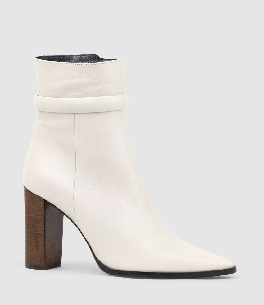 ZAMBIA95 Pointed Ankle Boot in Offwhite - Edward Meller