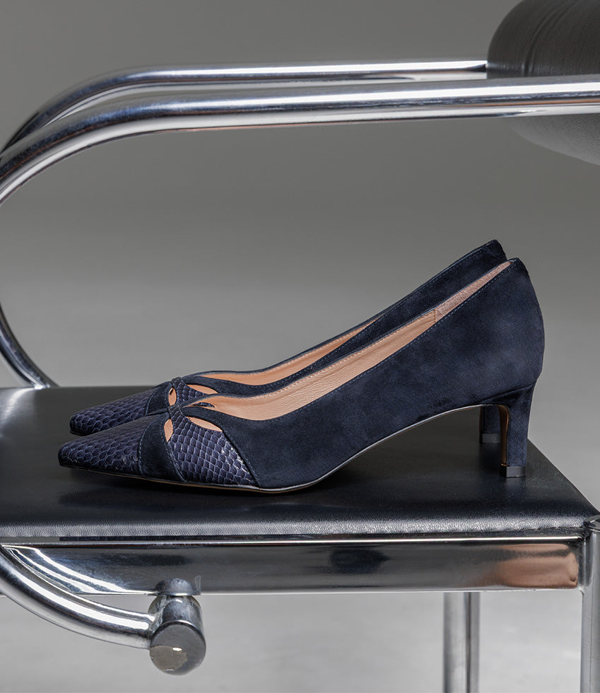 ALIRA55 Snake Combination Pump in Ink Suede Combination - Edward Meller