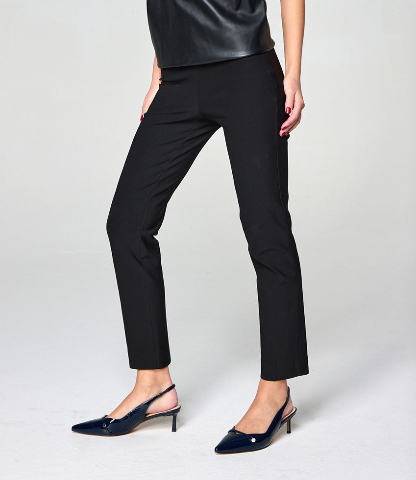 DIVINE55 Slingback Pump with Pearl in Navy Patent - Edward Meller