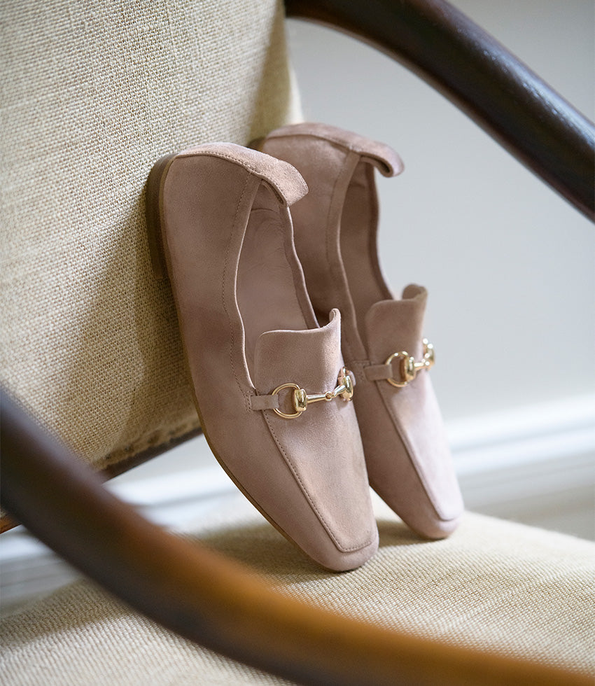 FINER Elastic Back Slipper With Hardware in Nude Suede