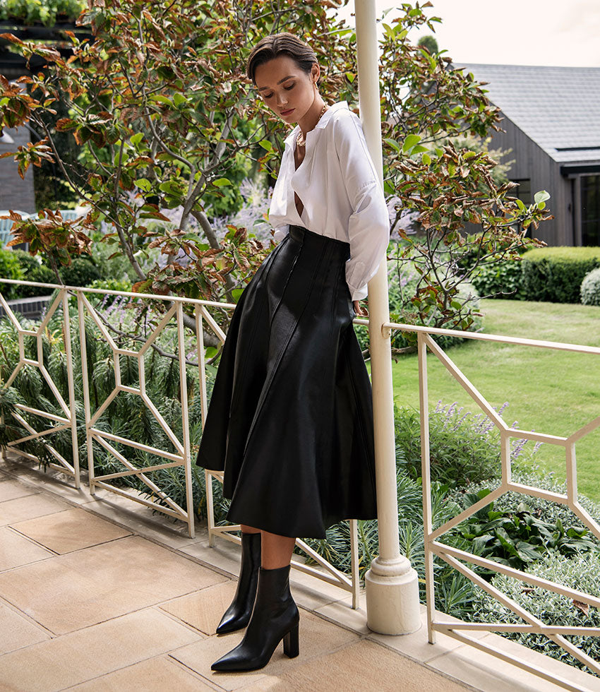 ZIARA85 Block Heel Ankle Boot in Black - Edward Meller