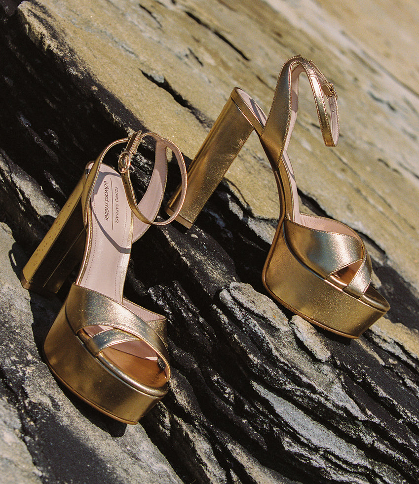 RACHEL125 Crossover Platform Sandal in Aged Gold
