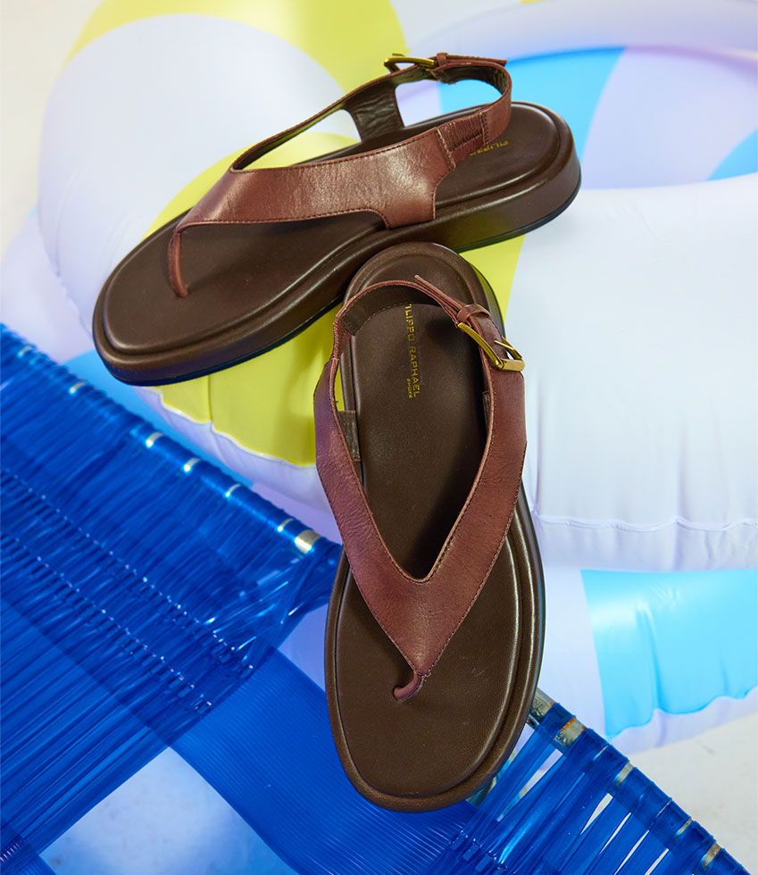 TIOLA Thong Slide on Unit with Buckle in Brown