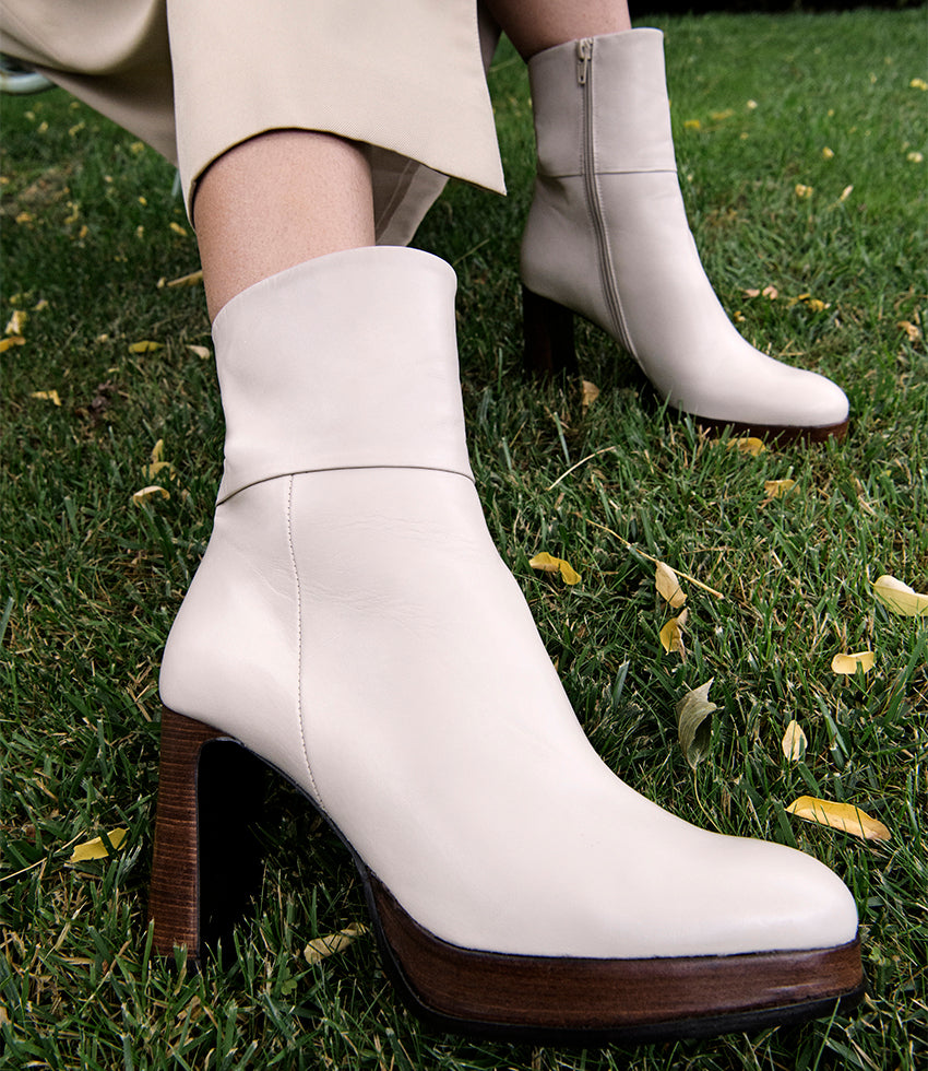 ULLA95 Platform Ankle Boot in Offwhite