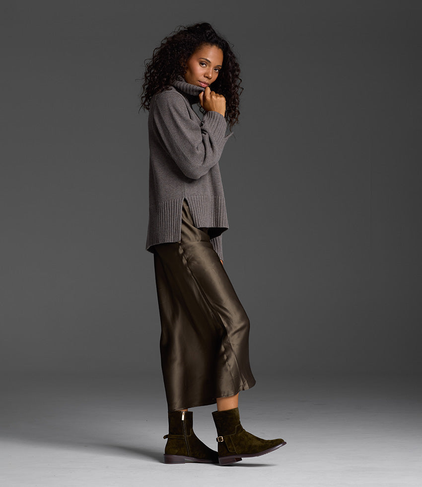 WOAD30 Block Heel Ankle Boot in Olive Suede - Edward Meller