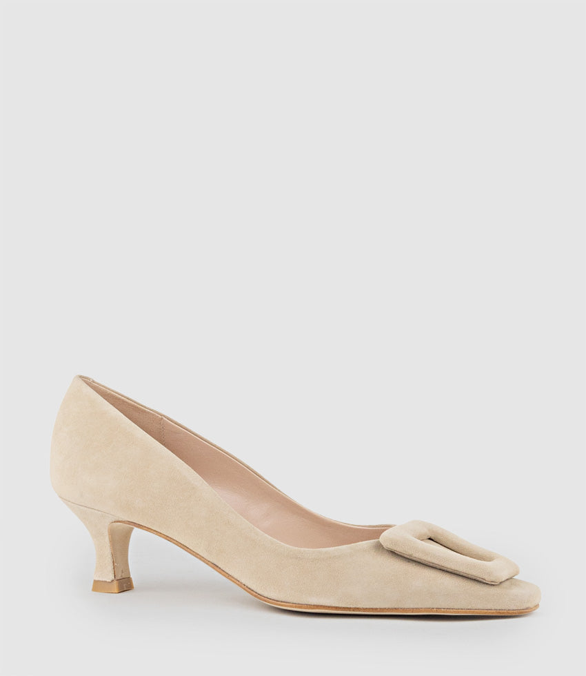 ASTRA60 Pump with Trim in Camel Suede