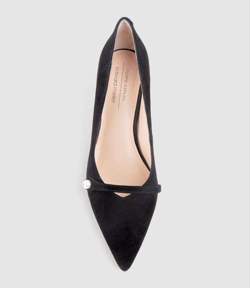 AVERE55 Choked Pump in Black Suede - Edward Meller