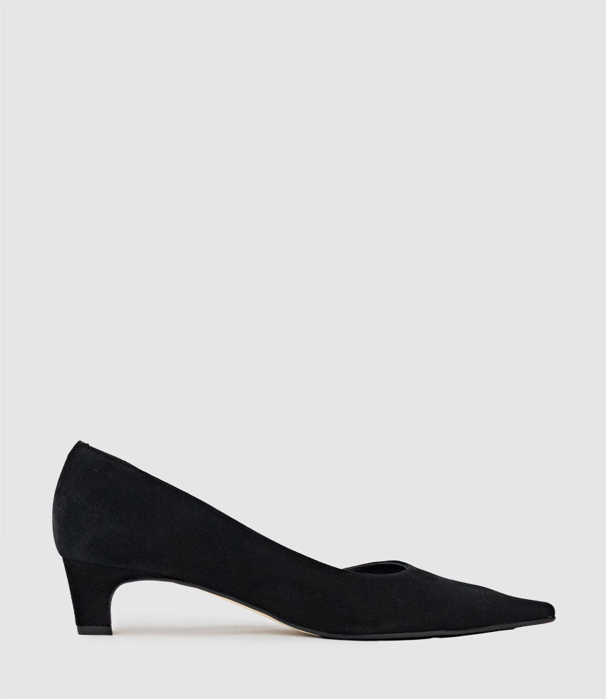 BASTILLA40 DOrsay Pump in Black Suede