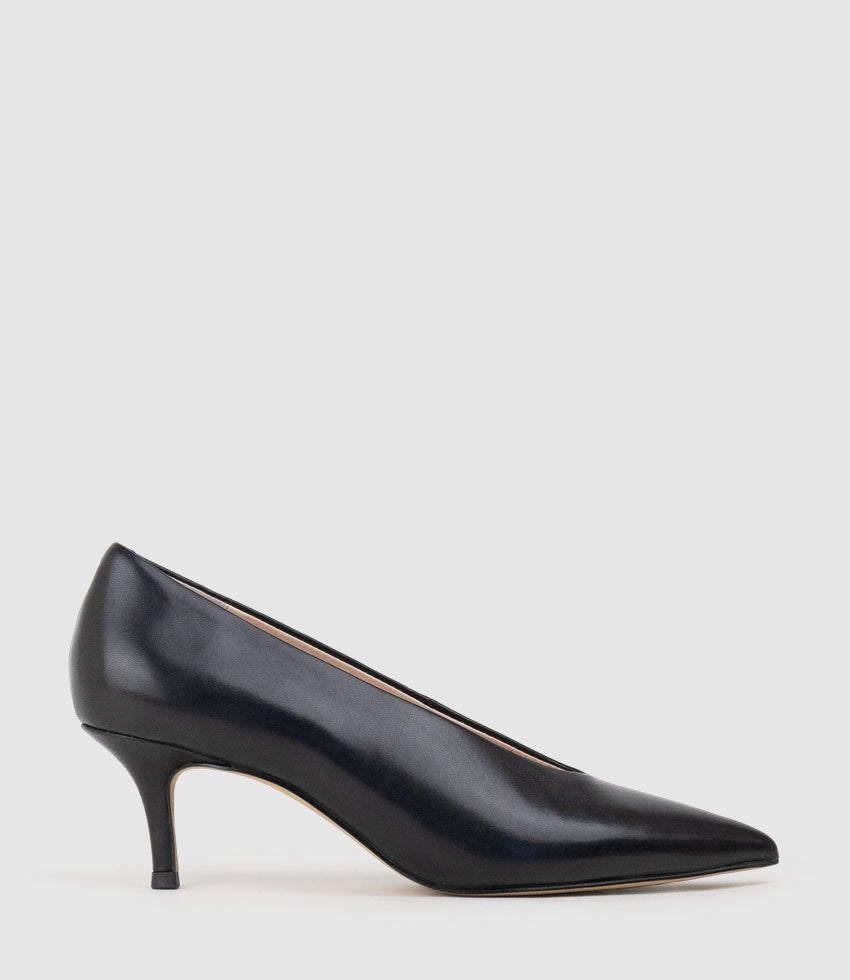 CORA60 Choked Pointed Pump in Black - Edward Meller