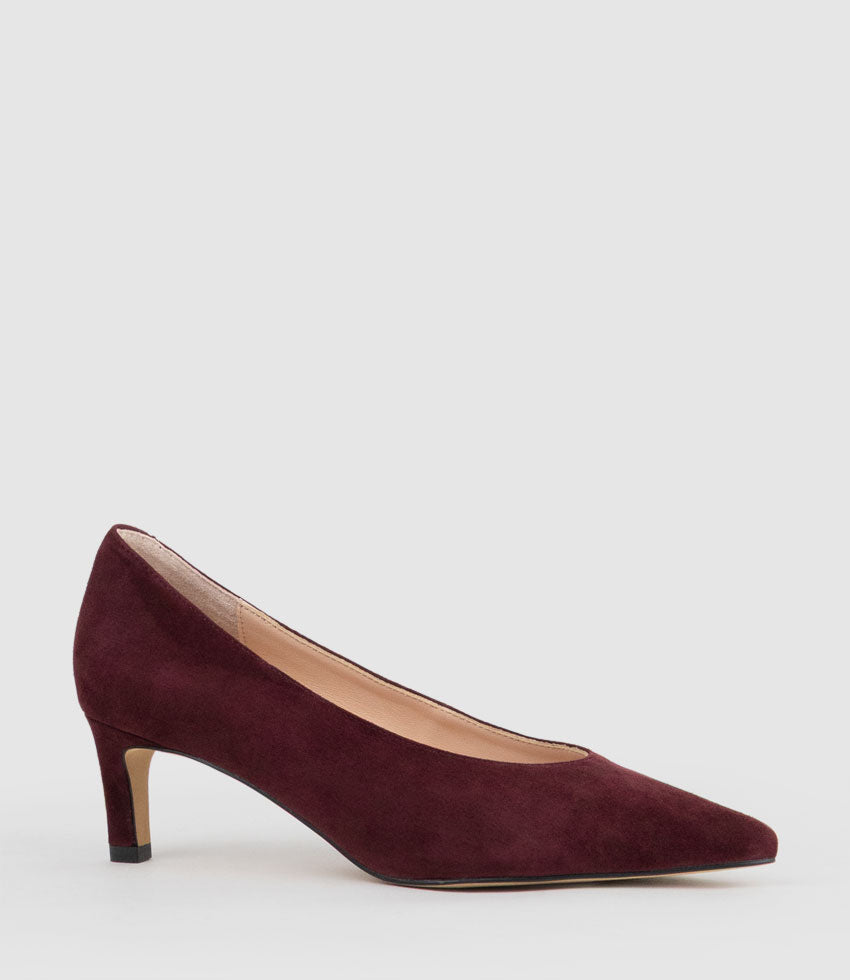 COSETTE55 Choked Up Pump in Wine Suede - Edward Meller