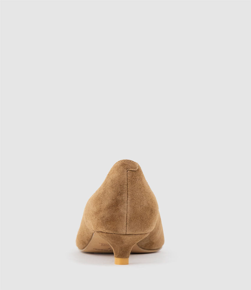 ELMA30 Pointed Pump in Tan Suede - Edward Meller