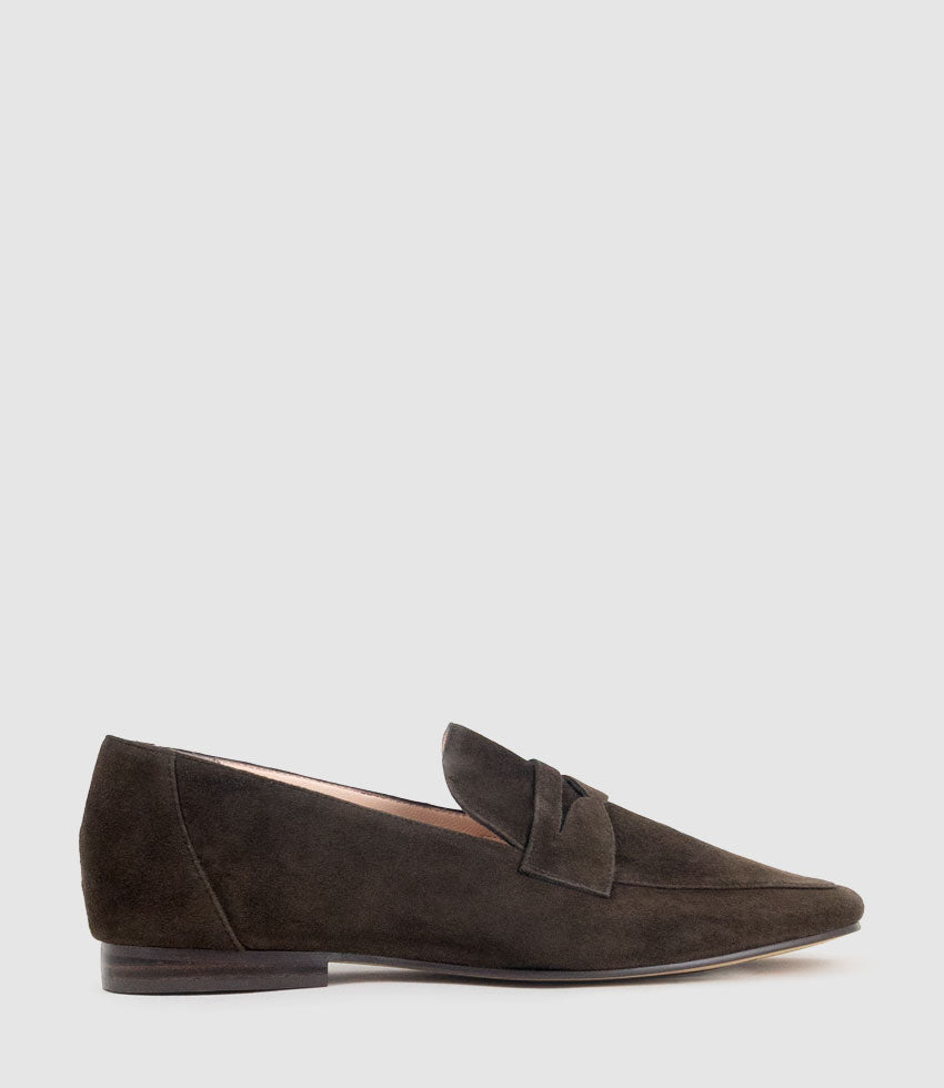 FAXON Loafer in Chocolate Suede - Edward Meller