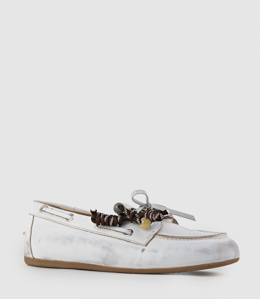 GENOA Moccasin in White