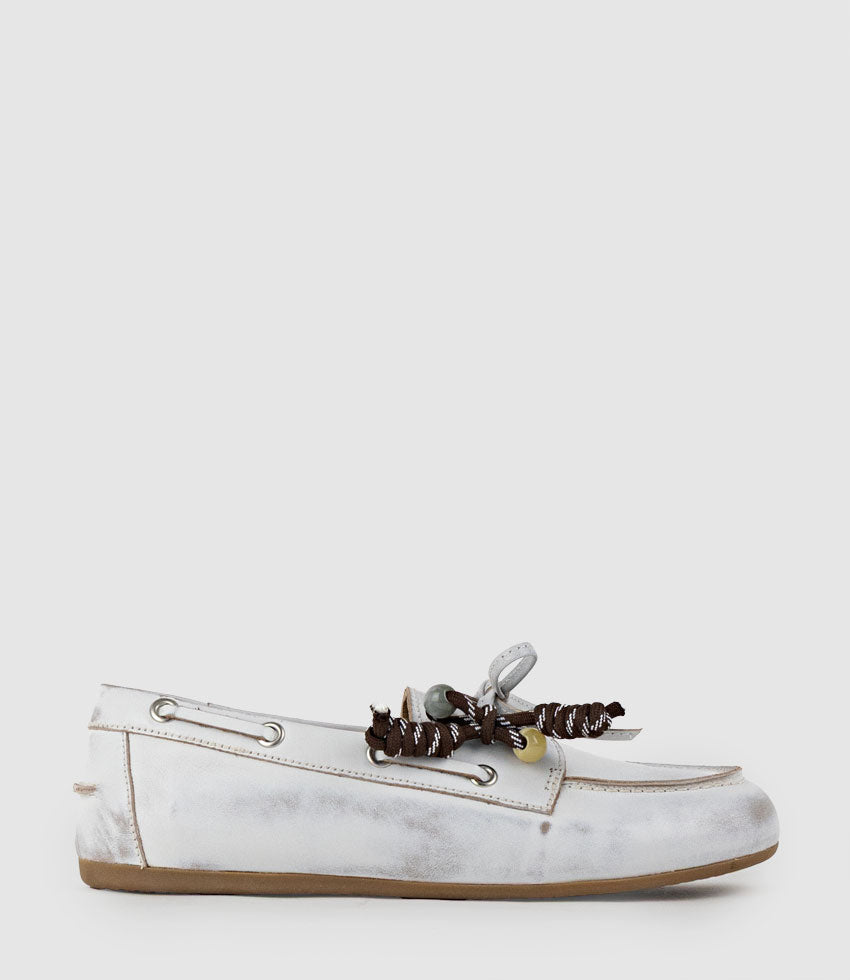 GENOA Moccasin in White