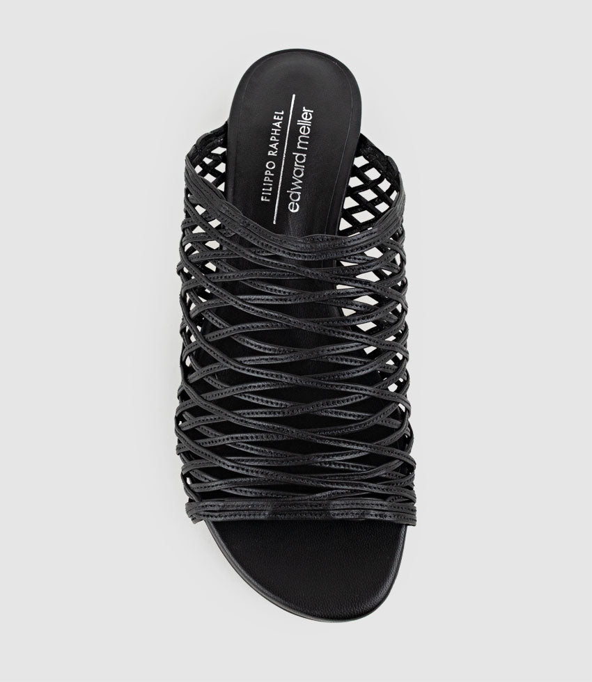 ILLIA45 Woven Slide in Black | Edward Meller