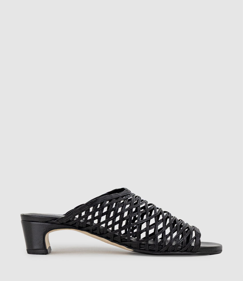 ILLIA45 Woven Slide in Black | Edward Meller