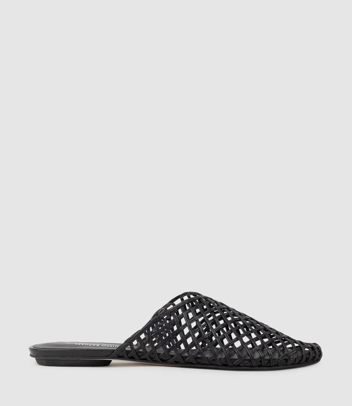 INDOLA Closed Toe Lattice Slide in Black