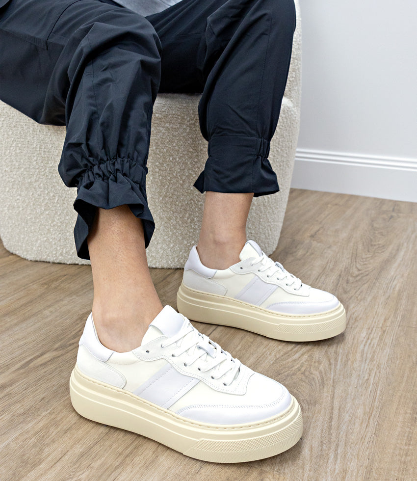 JASPER Retro Platform Sneaker in White - Edward Meller