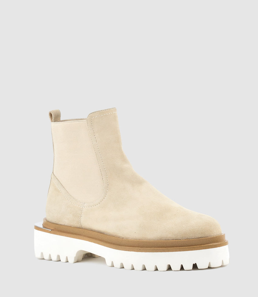 WILMOTT Chukka Boot on EVA Sole in Sand Suede - Edward Meller