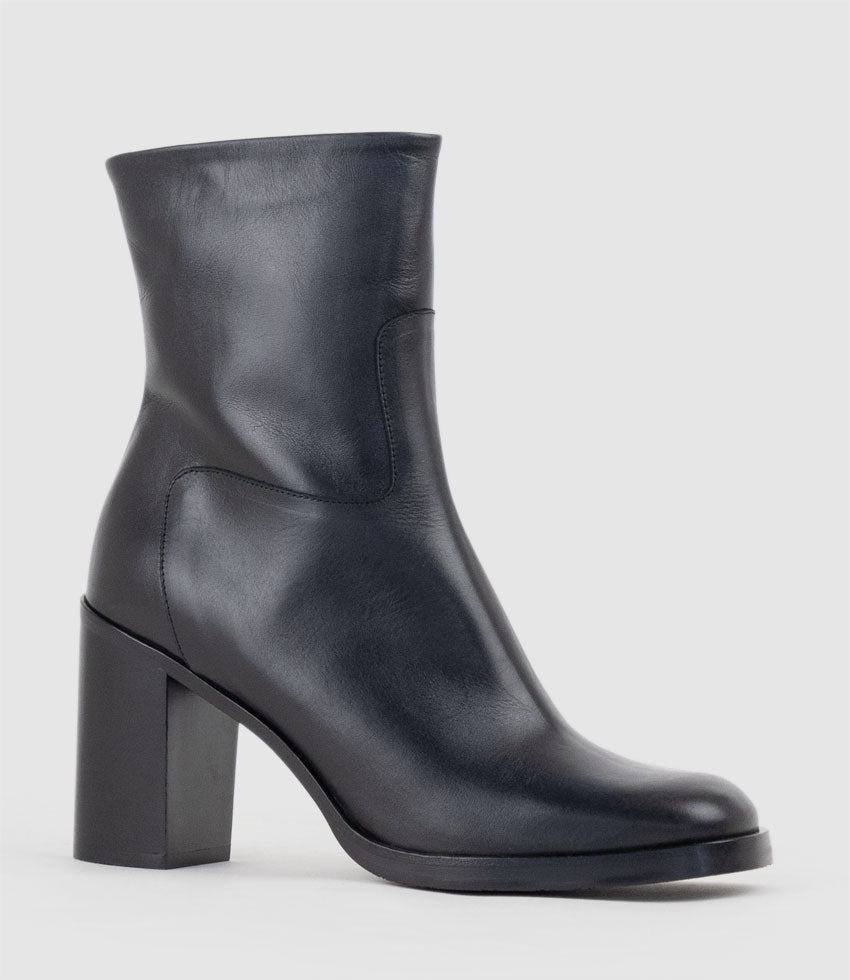 XINA90 Ankle Boot in Black