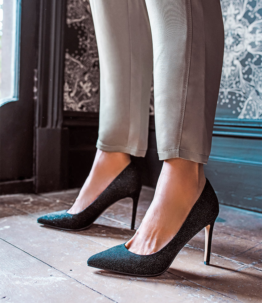 GAGA 100mm Pointed Toe Pump in Black Speckle - Edward Meller