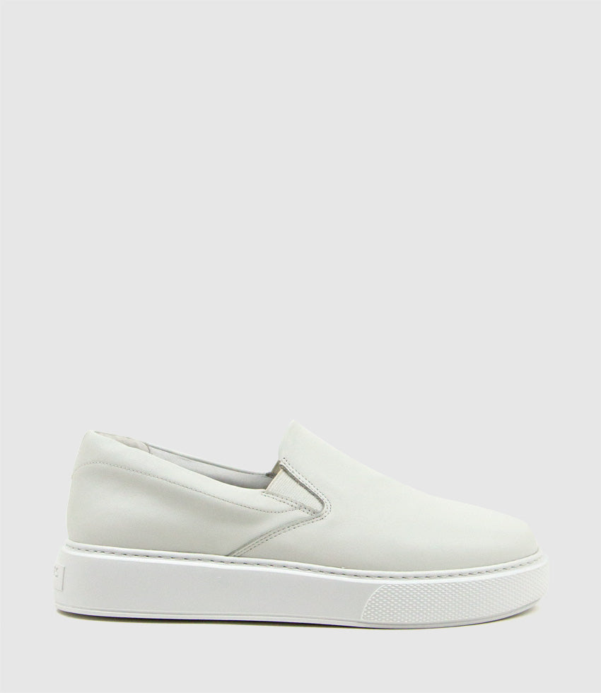 MAX Slip-On Sneaker in White - Edward Meller